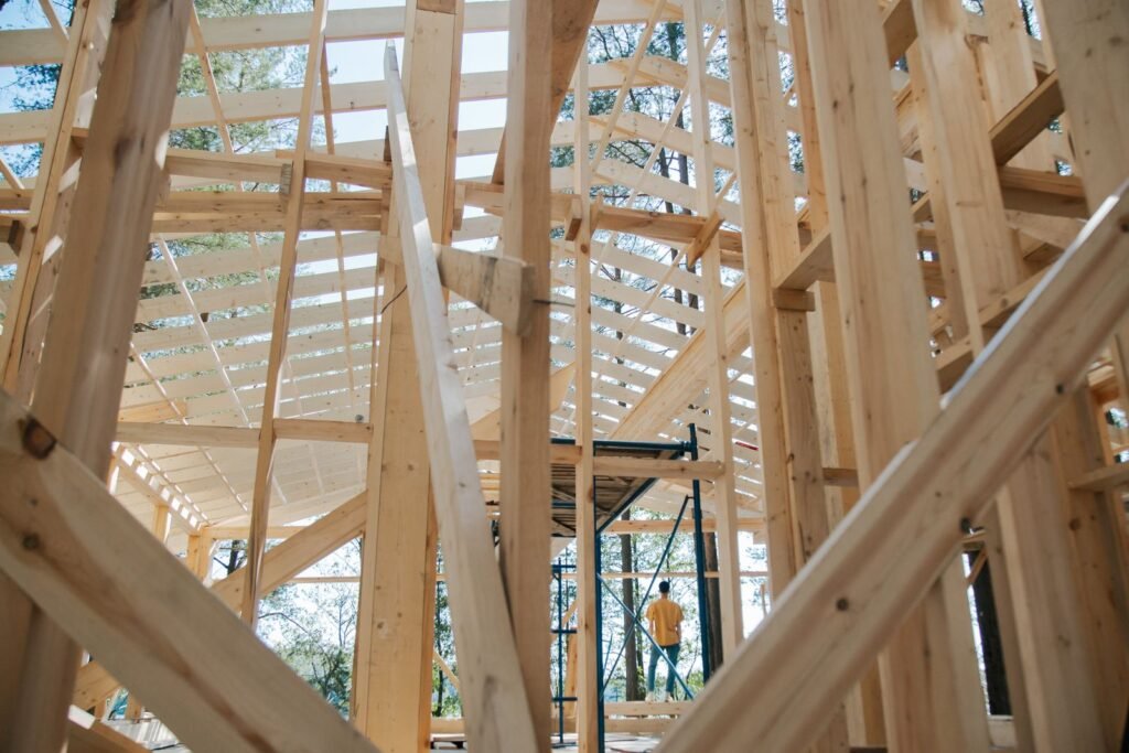 entreprise de construction, ossature bois d'une maison neuve