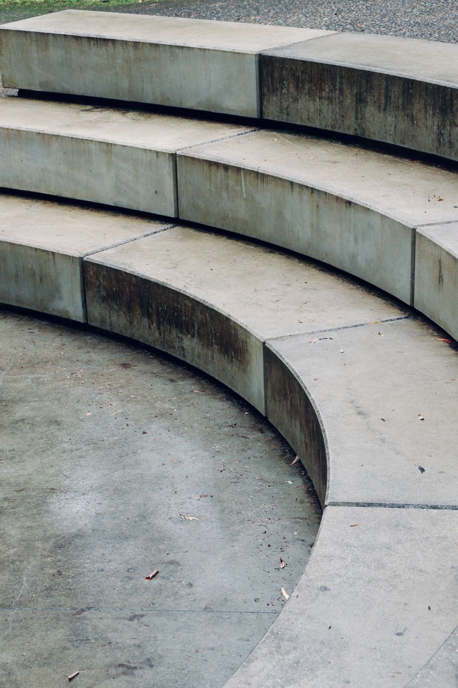 Escalier en béton extérieur, exemple de chape traditionnelle