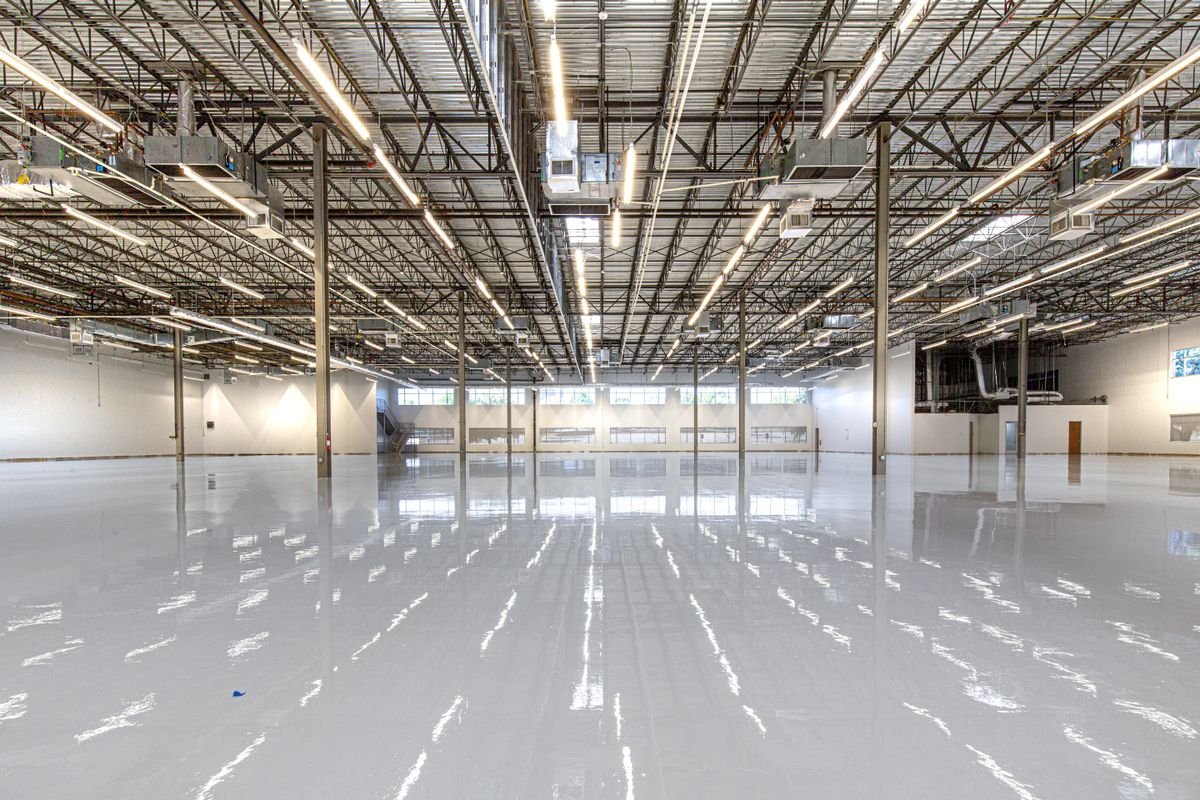 Sol en béton lissé, exemple de finition d'une dalle béton